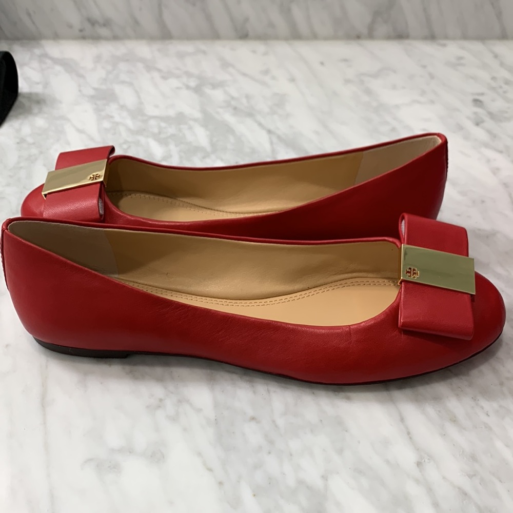 Tory Burch Red Flats with Gold Accents New never worn - Picture 8 of 11